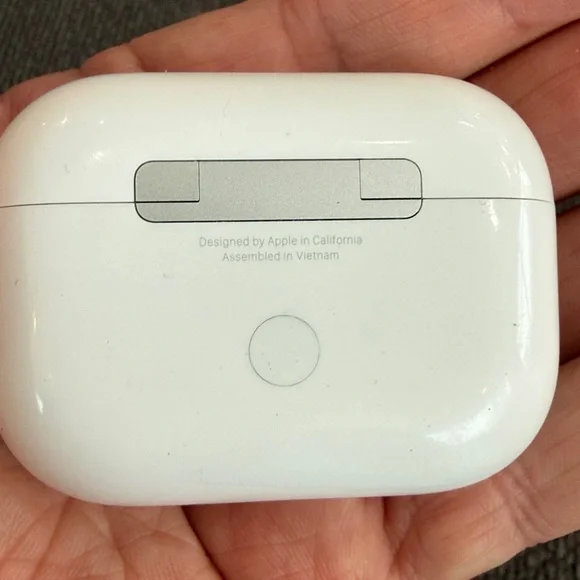 Apple AirPods Pro 2 with Wireless Charging Case
